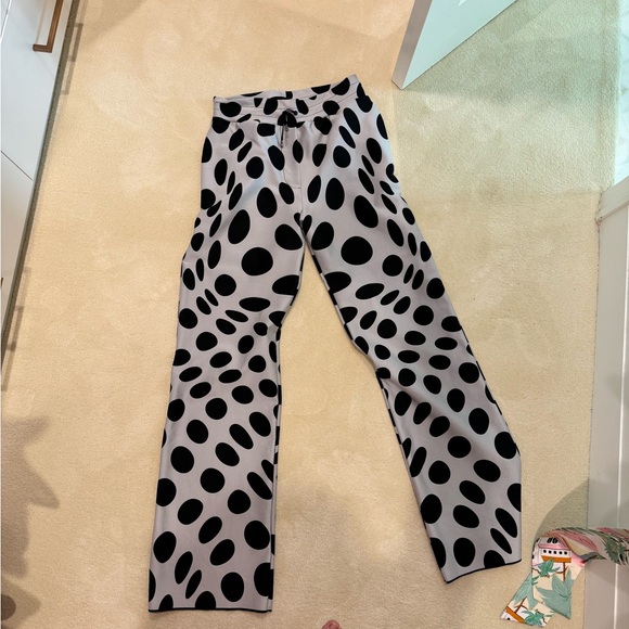 Ultracor pants used. Run large - Picture 5 of 6